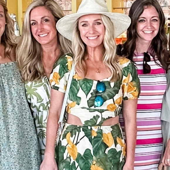 Farm Rio Cutout Tie-Back Romper - Size Medium - Picture 4 of 8